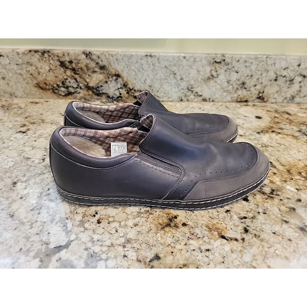 UGG Australia Men's Size 10.5 Leather Slip-On Loafers Dark Brown 1001148 Comfort